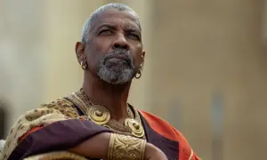 Denzel Washington w roli generała w filmie "Gladiator 2". Jego postać może być kluczowa dla fabuły, wprowadzając nowe wątki i konflikty.