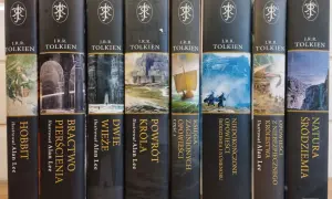 Kolekcja książek J.R.R. Tolkiena z ilustracjami Alana Lee. Opowieści o Śródziemiu, od Hobbita po naturę tego świata.