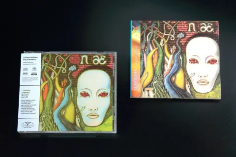 Płyta SACD Czesława Niemena "Aerolit" z serii "Polskie Nagrania" i książeczka z albumem "Niemen od początku".