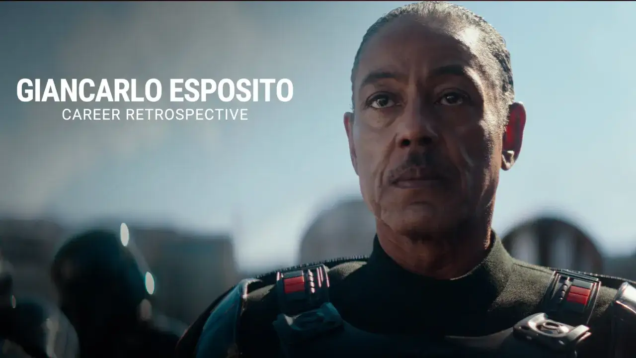 Giancarlo Esposito w mundurze, z napisami